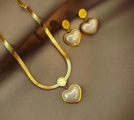 Sweet Heart Necklace & Earrings Set – Gold Tone